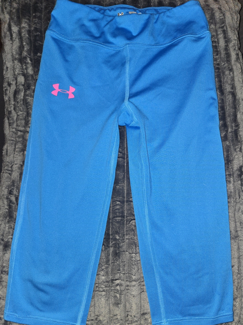 Under Armour Girls' Blue Athletic Capris with Pink Logo